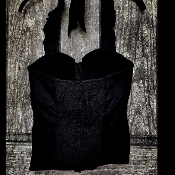 Ruffled halter Top - Picture 3 of 3